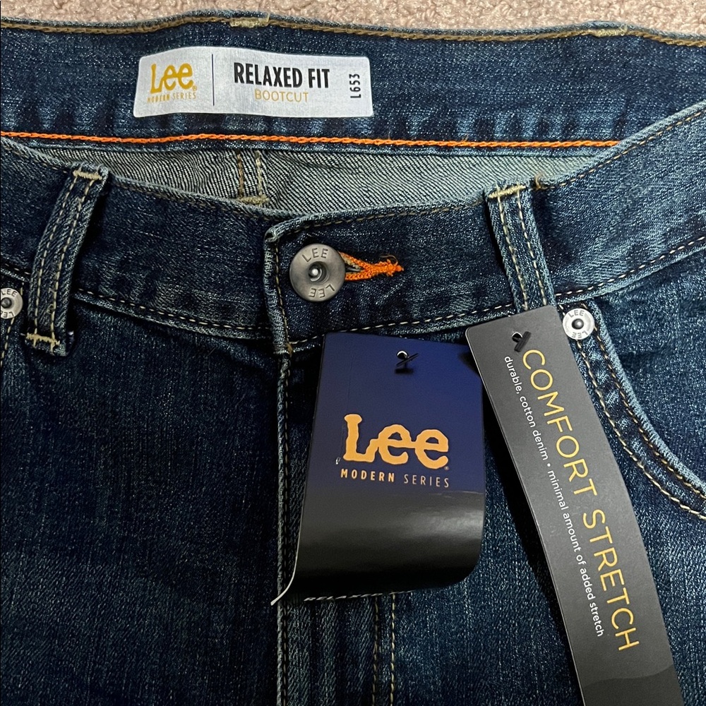 Lee Men's Relaxed Fit Denim Jeans - Picture 5 of 6